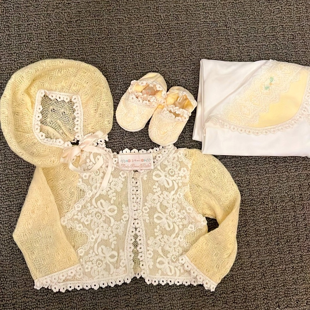 NWOT Baby Beau and Belle sweater set